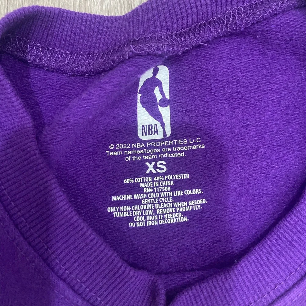 lakers crewneck women’s - Picture 3 of 4